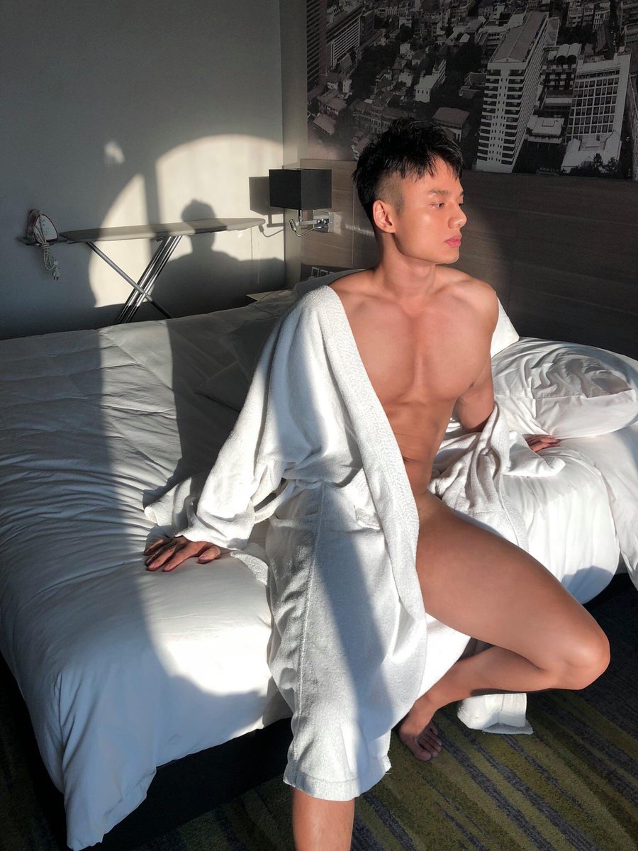 Minh Khắc lộ ảnh